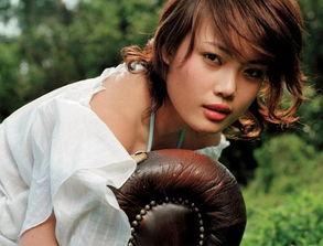 容祖儿社会背景