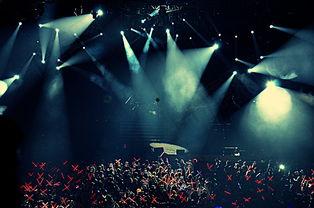 演唱会海报背景,演唱会海报背后的音乐盛宴